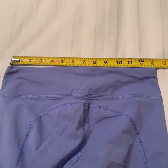 Lululemon Women’s Active Capris - Picture 7 of 8